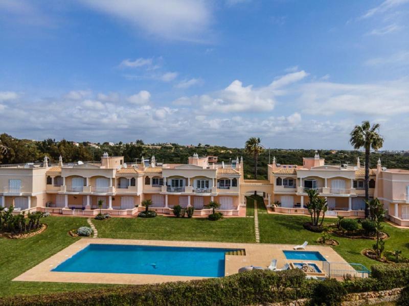 11 marinha - Two Bedroom Apt at Praia do Marinha - image 7
