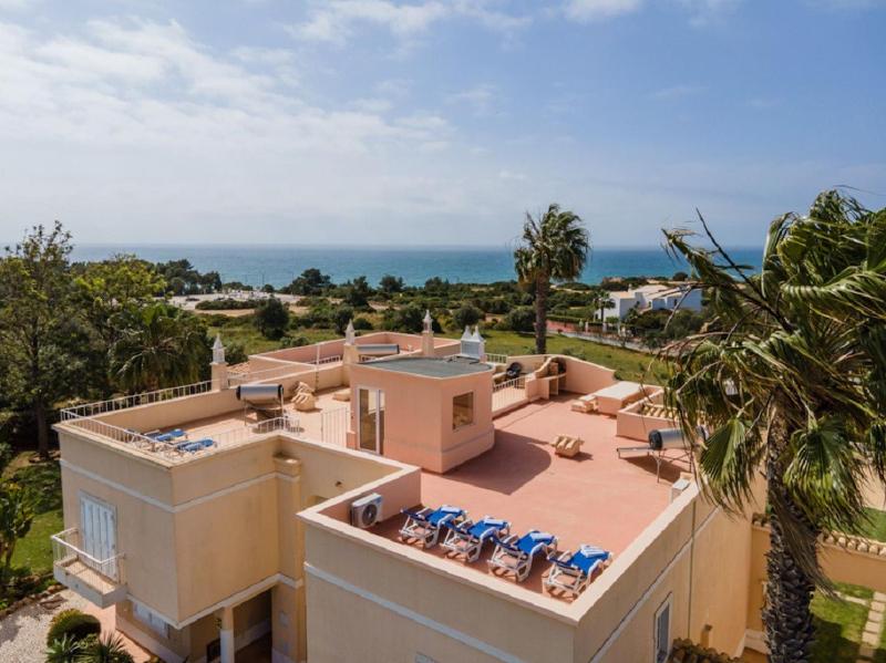 11 marinha - Two Bedroom Apt at Praia do Marinha - image 10