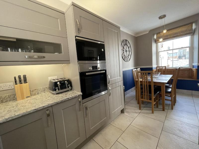 Bridge Cottage - image 8