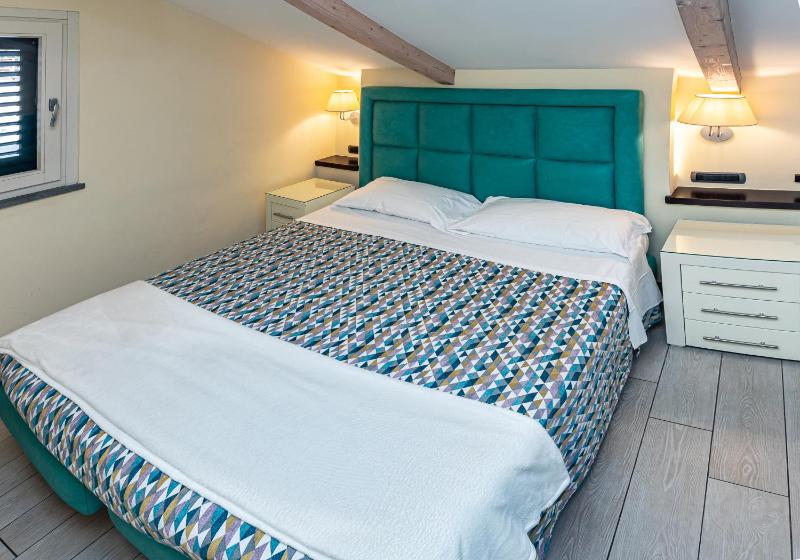 Superior Double Room image 2