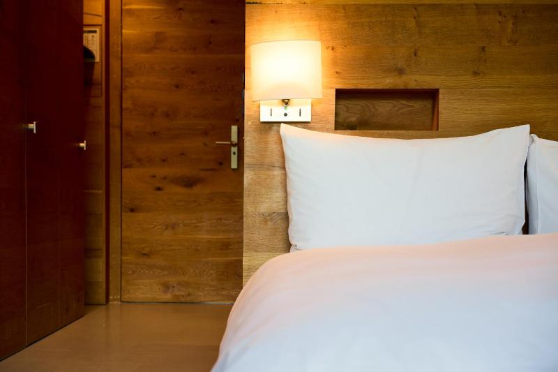 Double Room with Garden View image 4