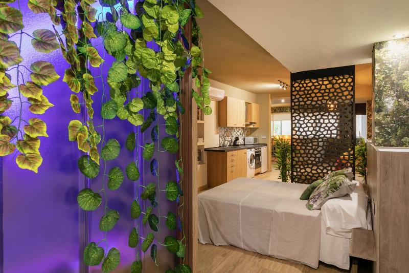 Tropical Loft - image 19