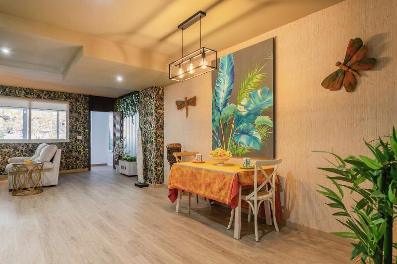 Tropical Loft - image 15