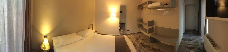 Luxury two-room Studio image 3