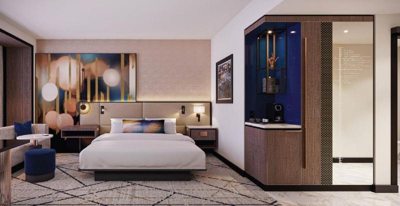 Deluxe King Room image 4
