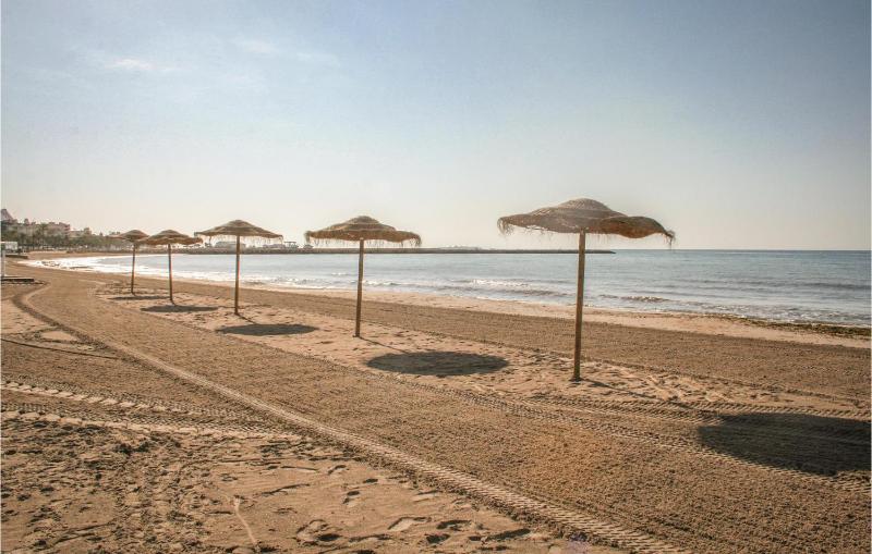 Awesome Home In Santa Pola With Wifi - image 6