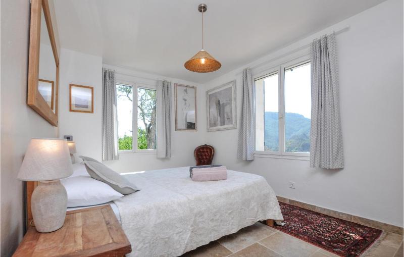 Lovely Home In Fréjus - image 31