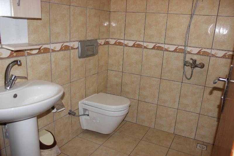 Standard Triple Room image 4