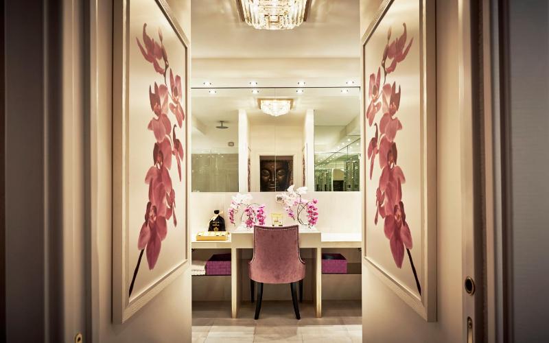 Executive Suite image 2