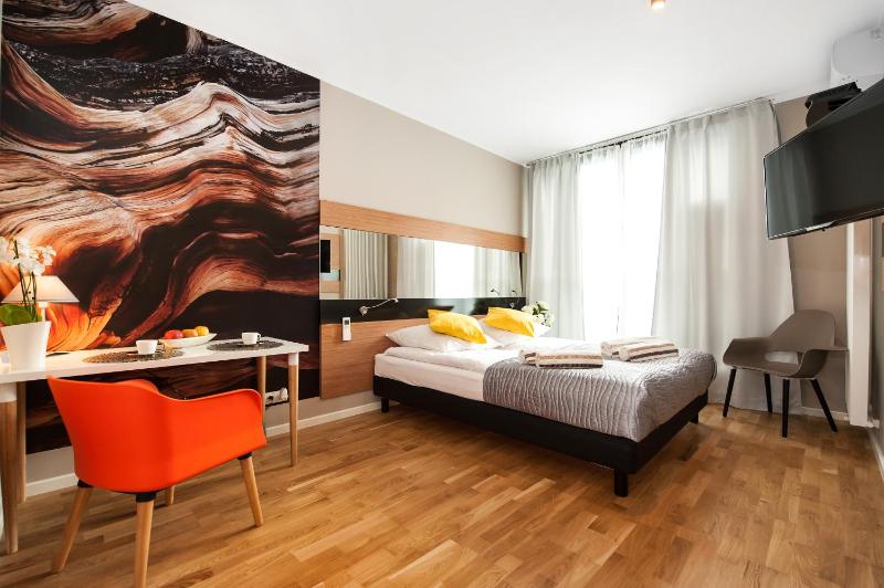 Studio Apartment image 2