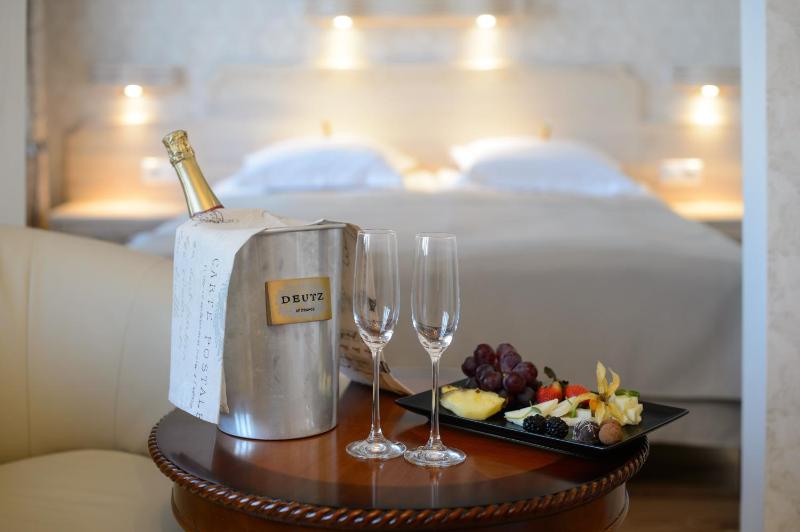 Junior Suite image 2