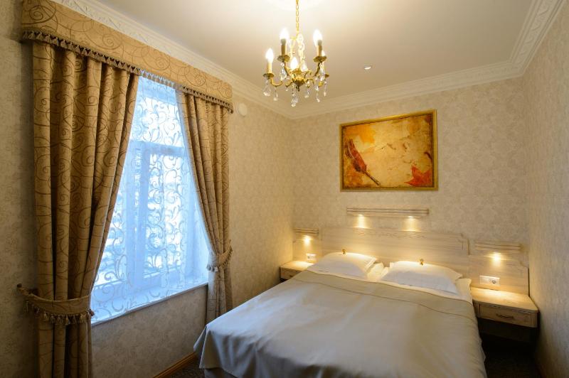 Double Room image 4
