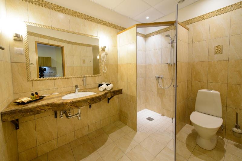 Double Room image 2