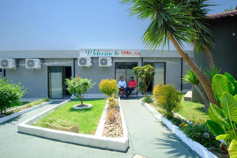 Alimop Bed and Breakfast - image 5