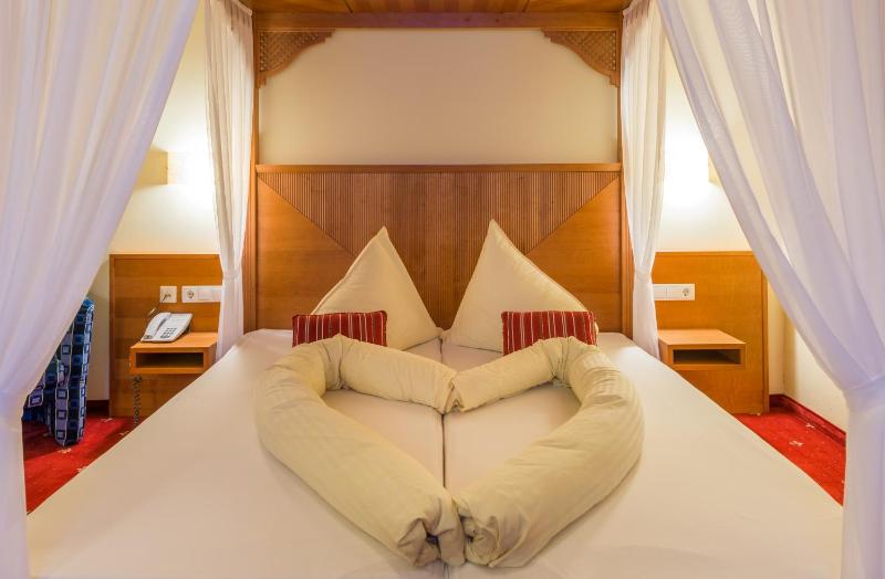 Large Double Room image 2