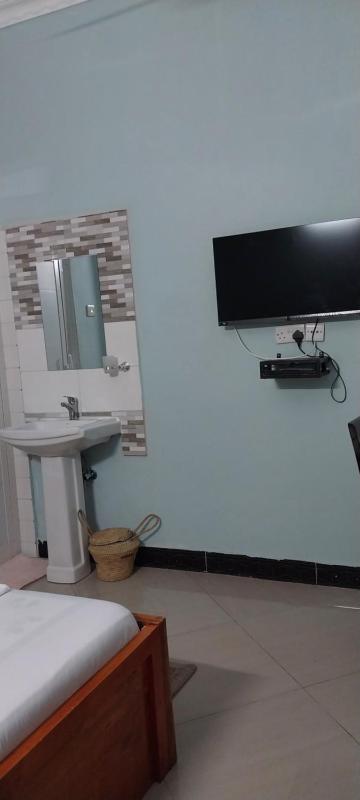 PEACE AND LOVELY HOME LODGE - image 15