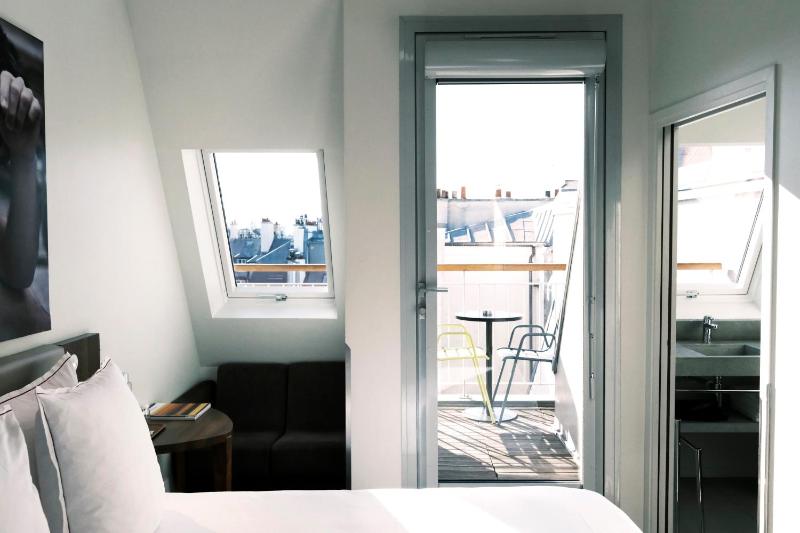 Double Room with City View - Top Floor image 1