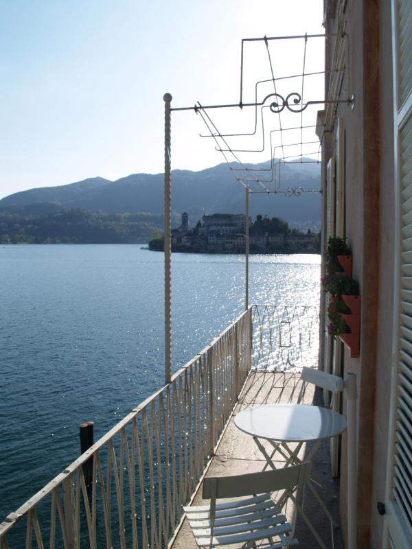 Apartment with Balcony image 3