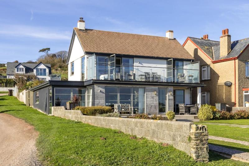 Three-Bedroom Holiday Home  image 4