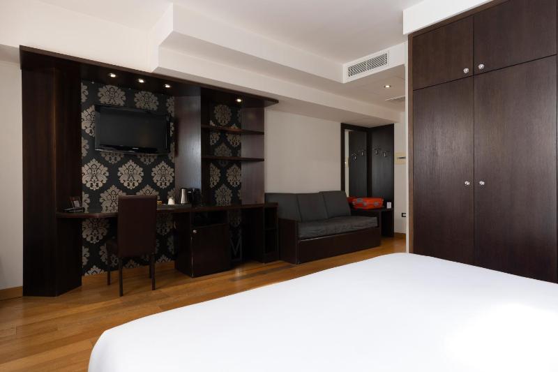 Royal Palace Special Package image 4