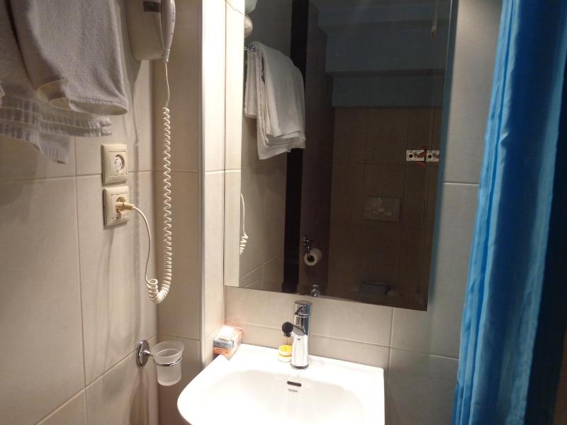 Double Room - Ground Floor image 3