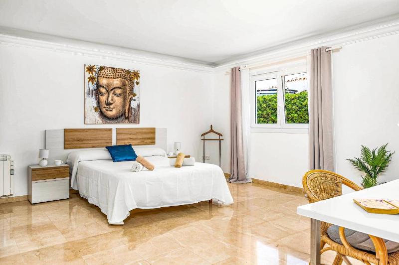 Villa Mar Clara by Villa Plus - image 5
