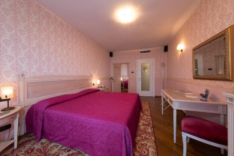 Hotel Catullo - image 33