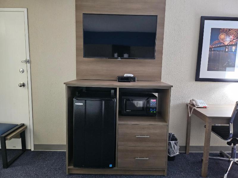 Double Room with Two Double Beds - Non-Smoking image 3