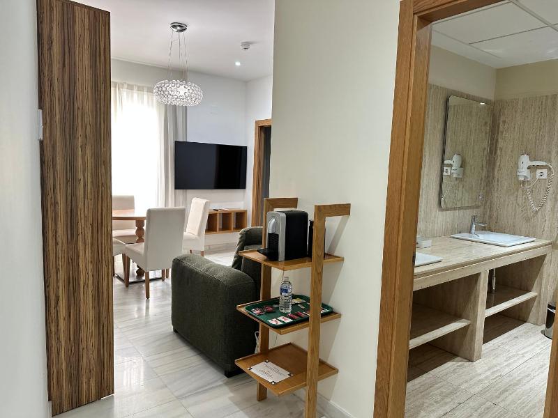 Casa Gloria Apartments - image 7