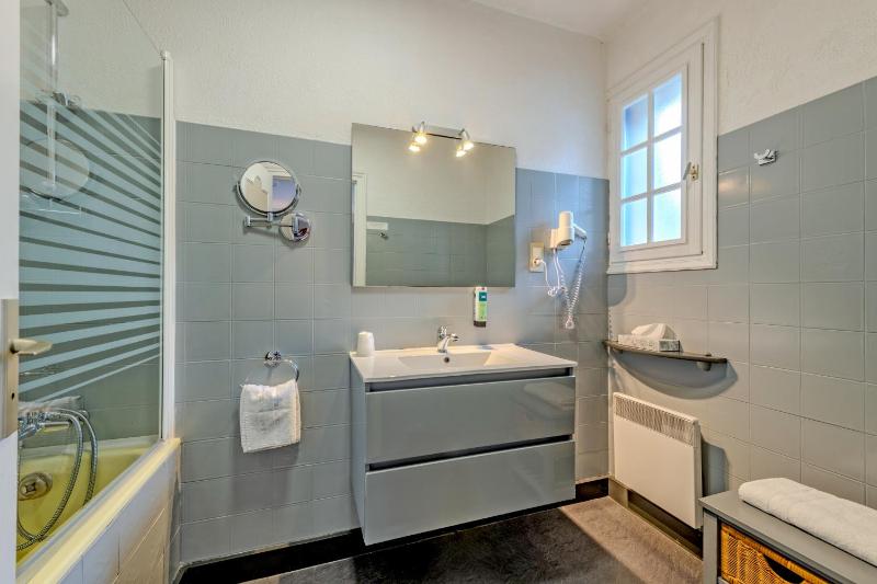 Double Room image 1