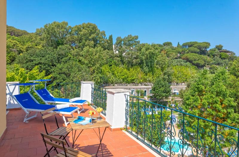 Junior Suite with Terrace image 2