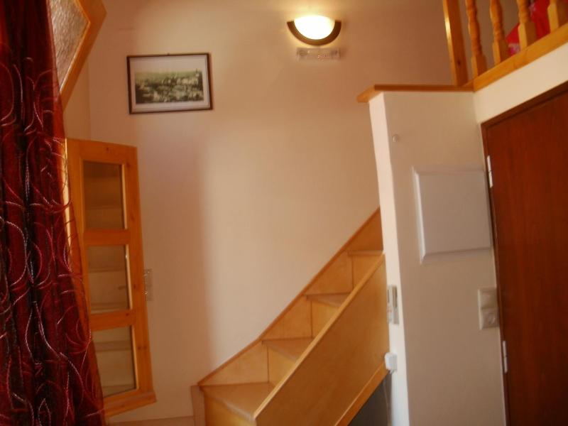 Twin Room with Balcony image 2
