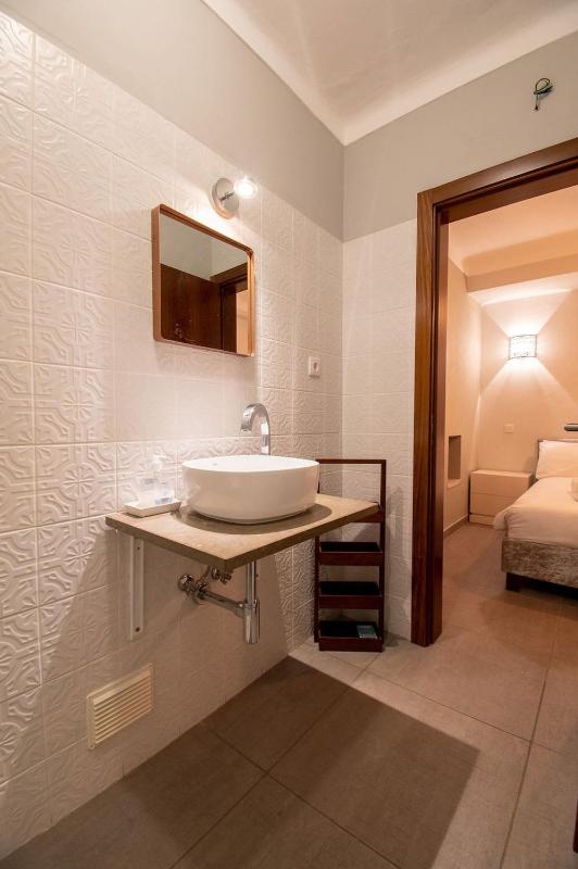 12a Travessa da Nau - Modernised yet traditional - image 9