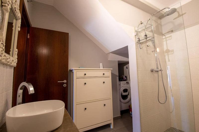 12a Travessa da Nau - Modernised yet traditional - image 5