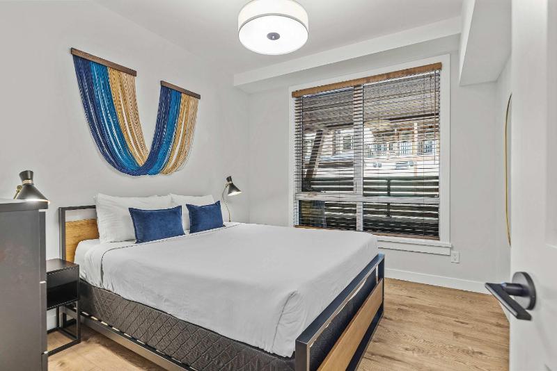 Stylishly Renovated Spring Creek Retreat - image 13