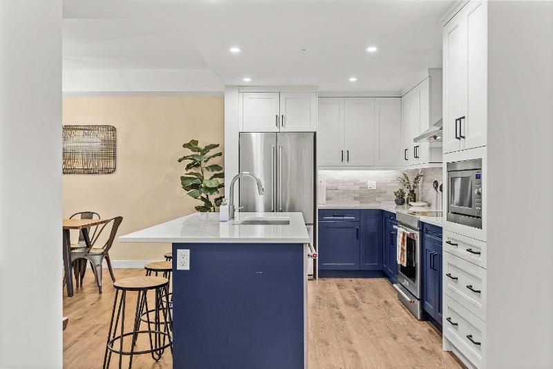 Stylishly Renovated Spring Creek Retreat - image 2