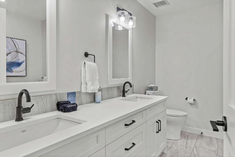 Stylishly Renovated Spring Creek Retreat - image 46