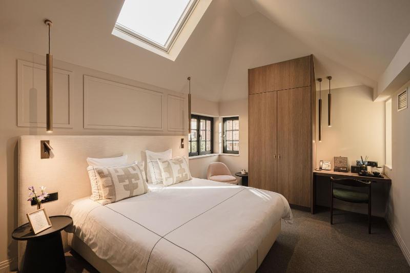 Superior Double Room image 2