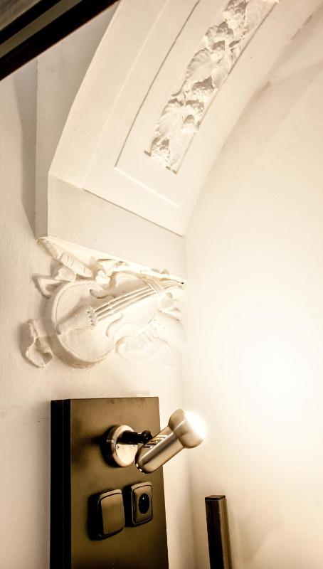 Czech Inn - image 12