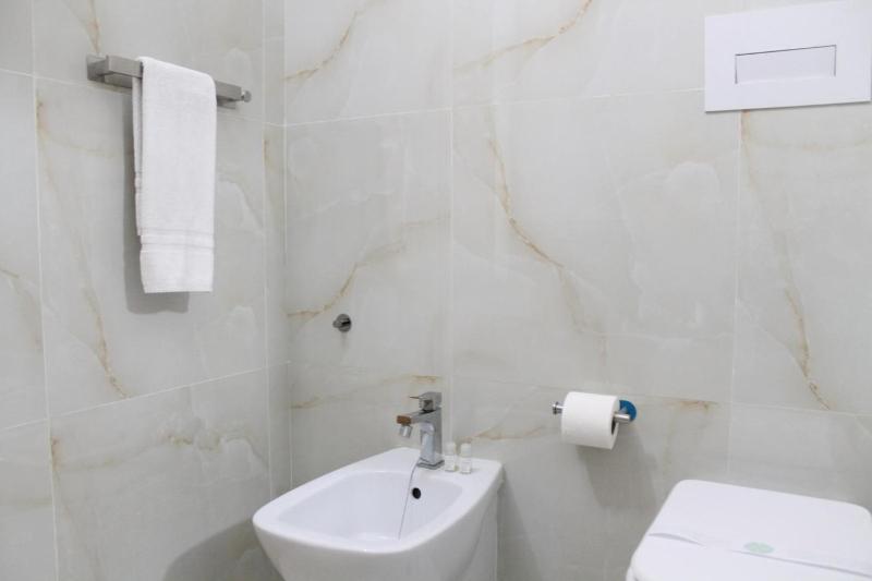 Triple Room with Balcony image 1