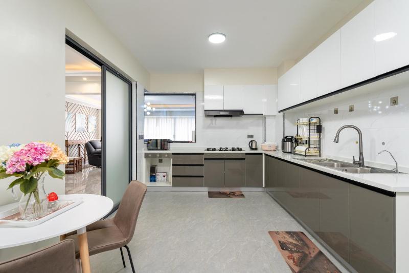 jacaranda homes double bed room - image 4