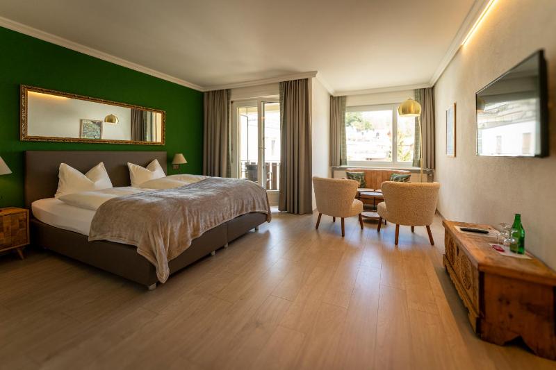 Superior Double Room with Balcony image 1