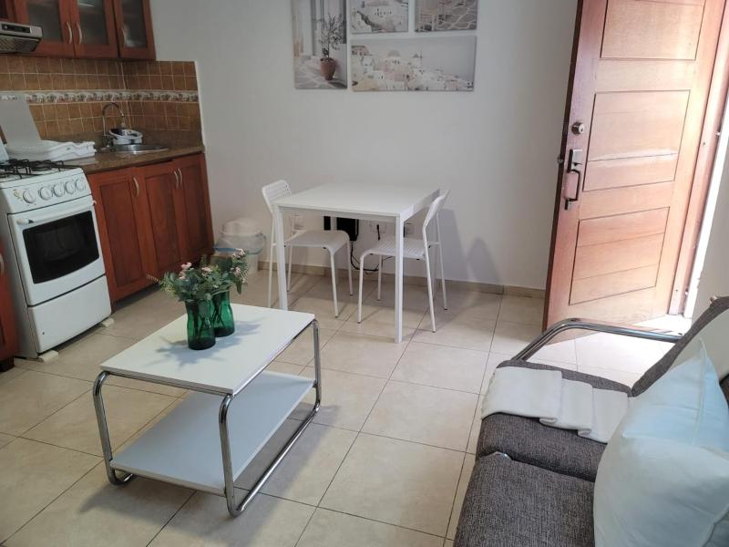 small apartment - image 6