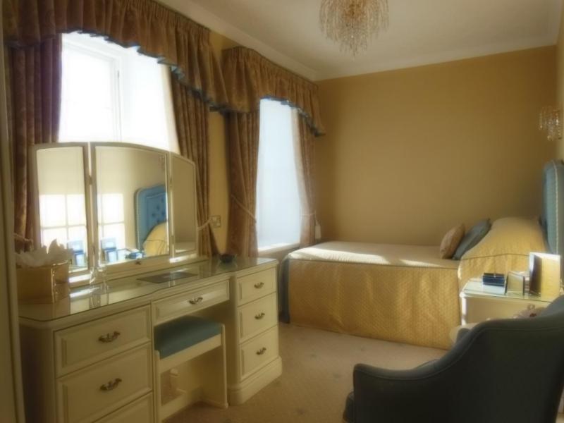 Deluxe Single Room with Sea View image 1