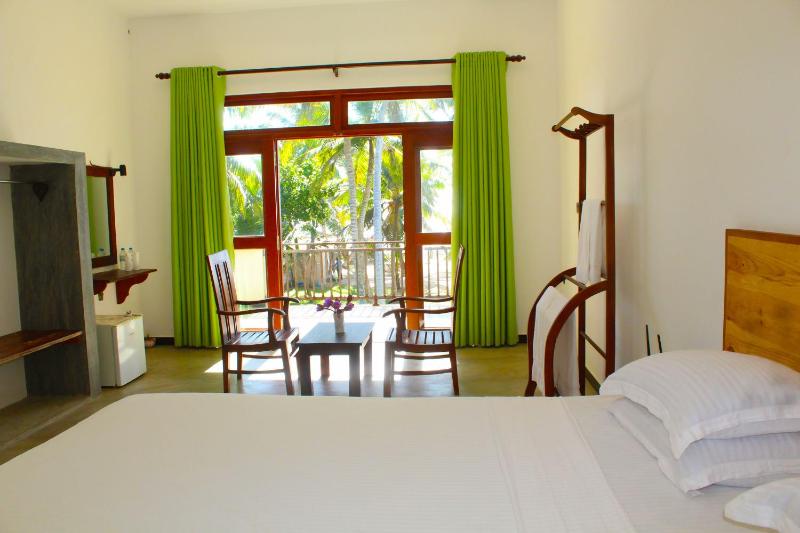 CPS Lihini Beach Hotel - image 7