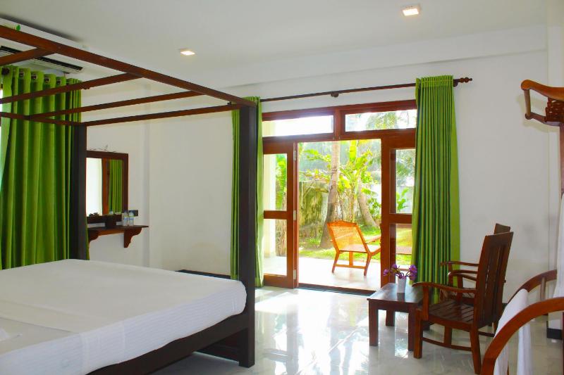 CPS Lihini Beach Hotel - image 28