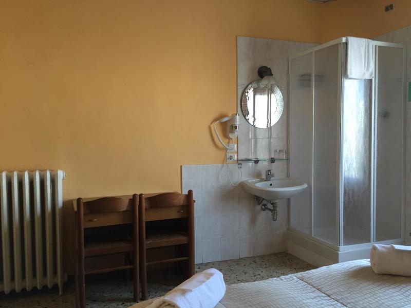 Double or Twin Room  with Shower and Shared Bathroom  image 2