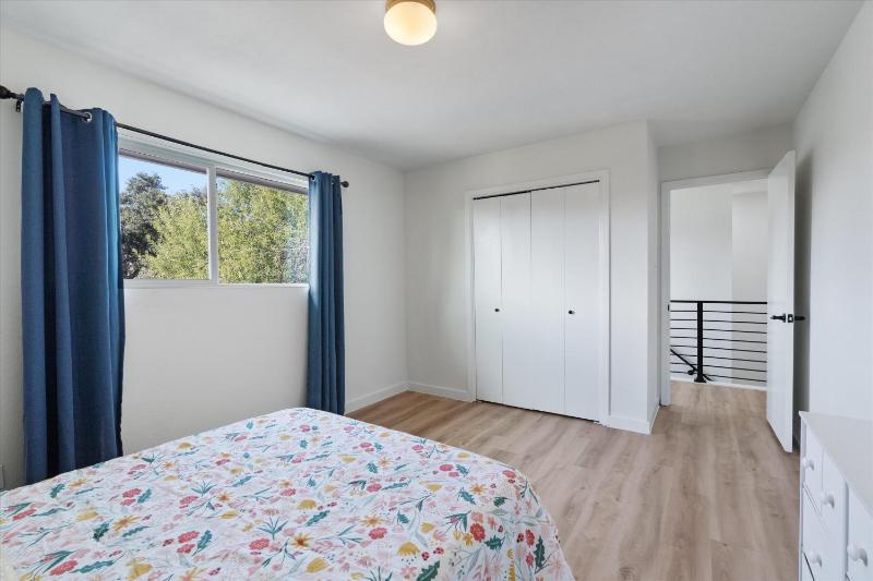 North Austin retreat with garage 5 min from Domain - image 20