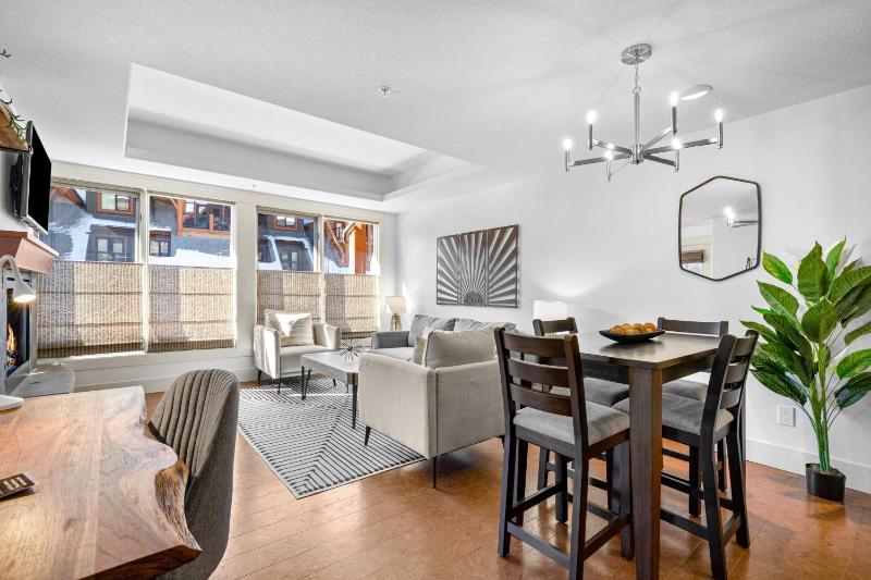 Quiet Retreat for Couples - image 1