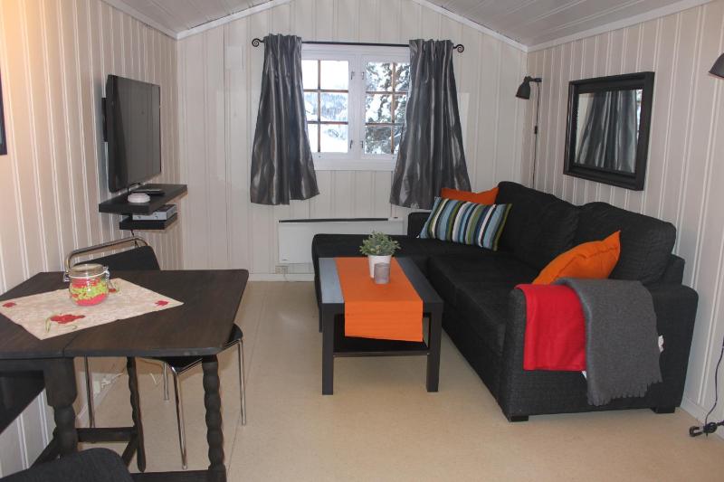 Cottage with Shared Bathroom 10 (5 Adults) image 4